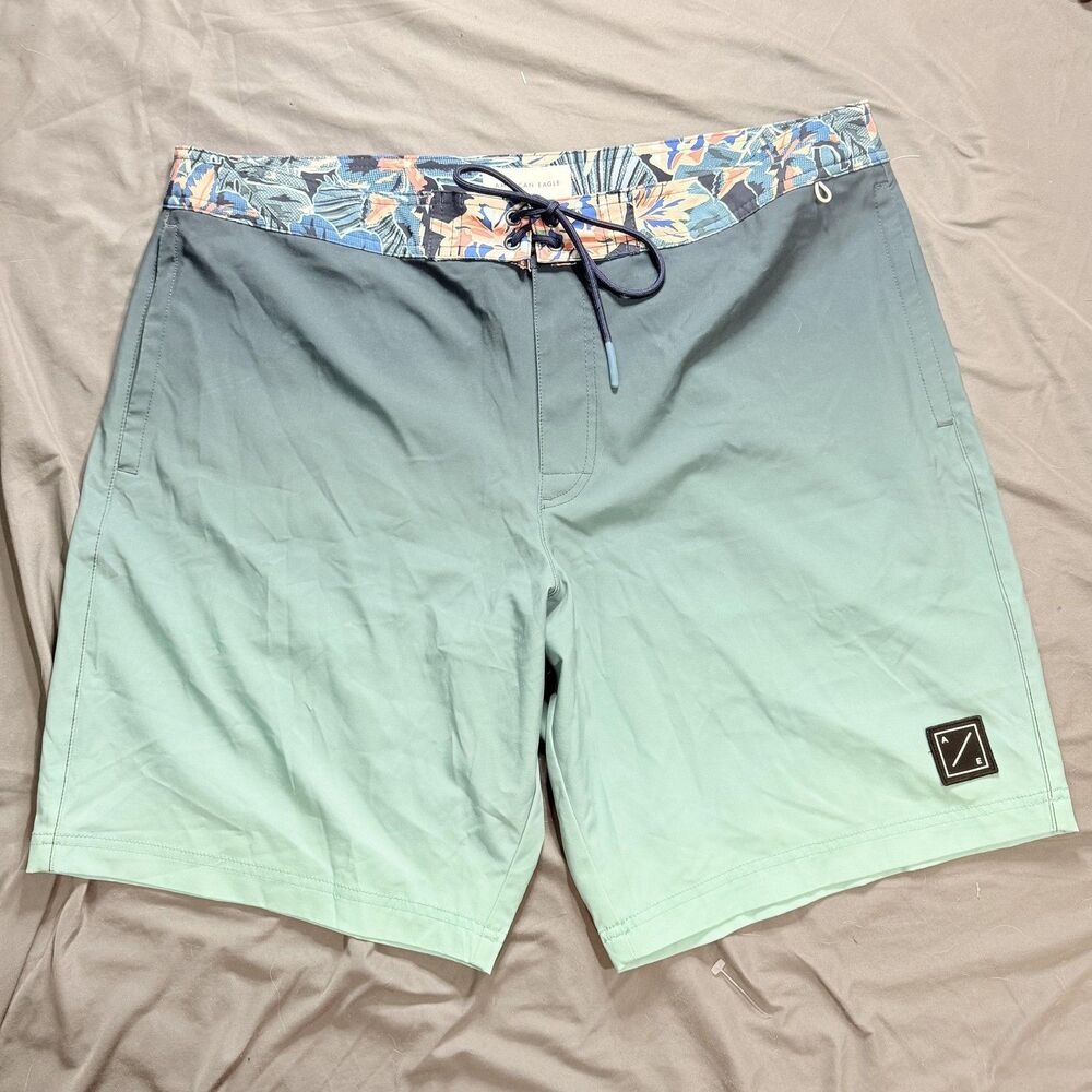 American Eagle Outfitters Shorts Mens XL Green Floral Boardshort Drawstring Swim